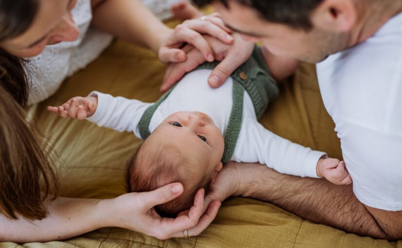 Quelles prestations pour les enfants issus de GPA et PMA à l’étranger ?