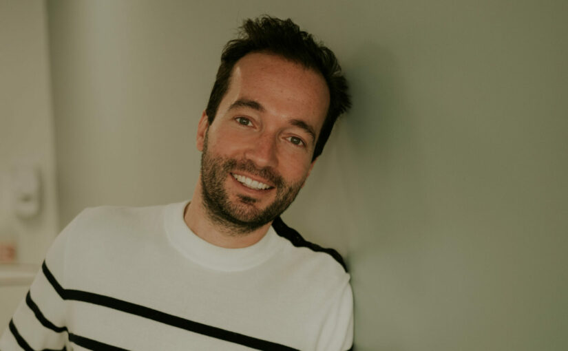Docteur Alexandre Mensier : « En partageant les coulisses du bloc, je combine mes deux passions : la médecine et la transmission »